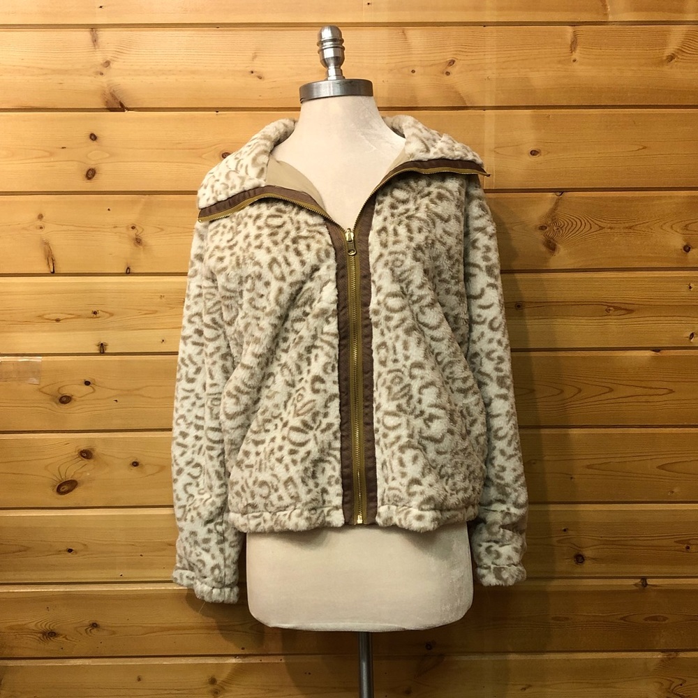 WHITE LEOPARD ZIP UP
